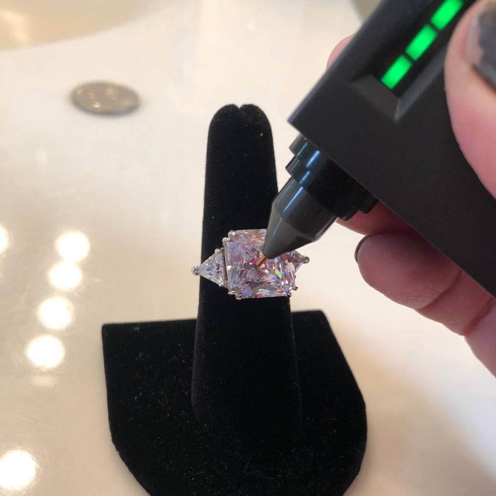 8ct Princess Cut Ring - Picture 13 of 13